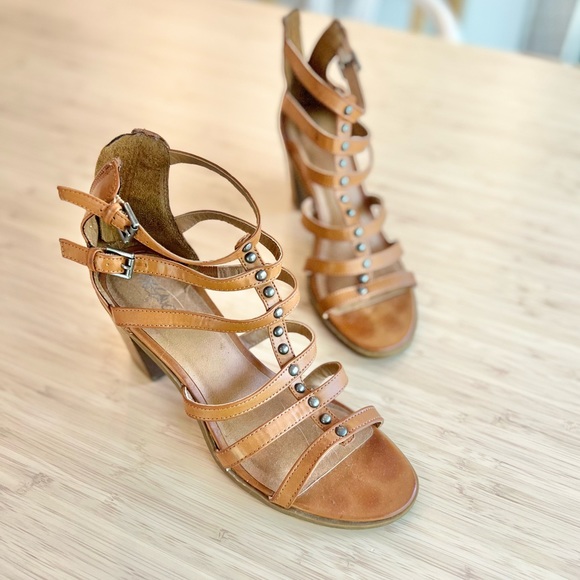 Studded brown tan leather block heels - Picture 2 of 4